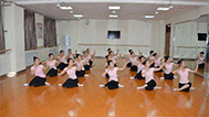 兰州铁路学校:女生学幼师有前途吗