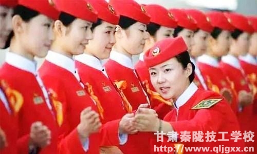 高铁就业好不好？初中毕业能上兰州高铁学校吗？