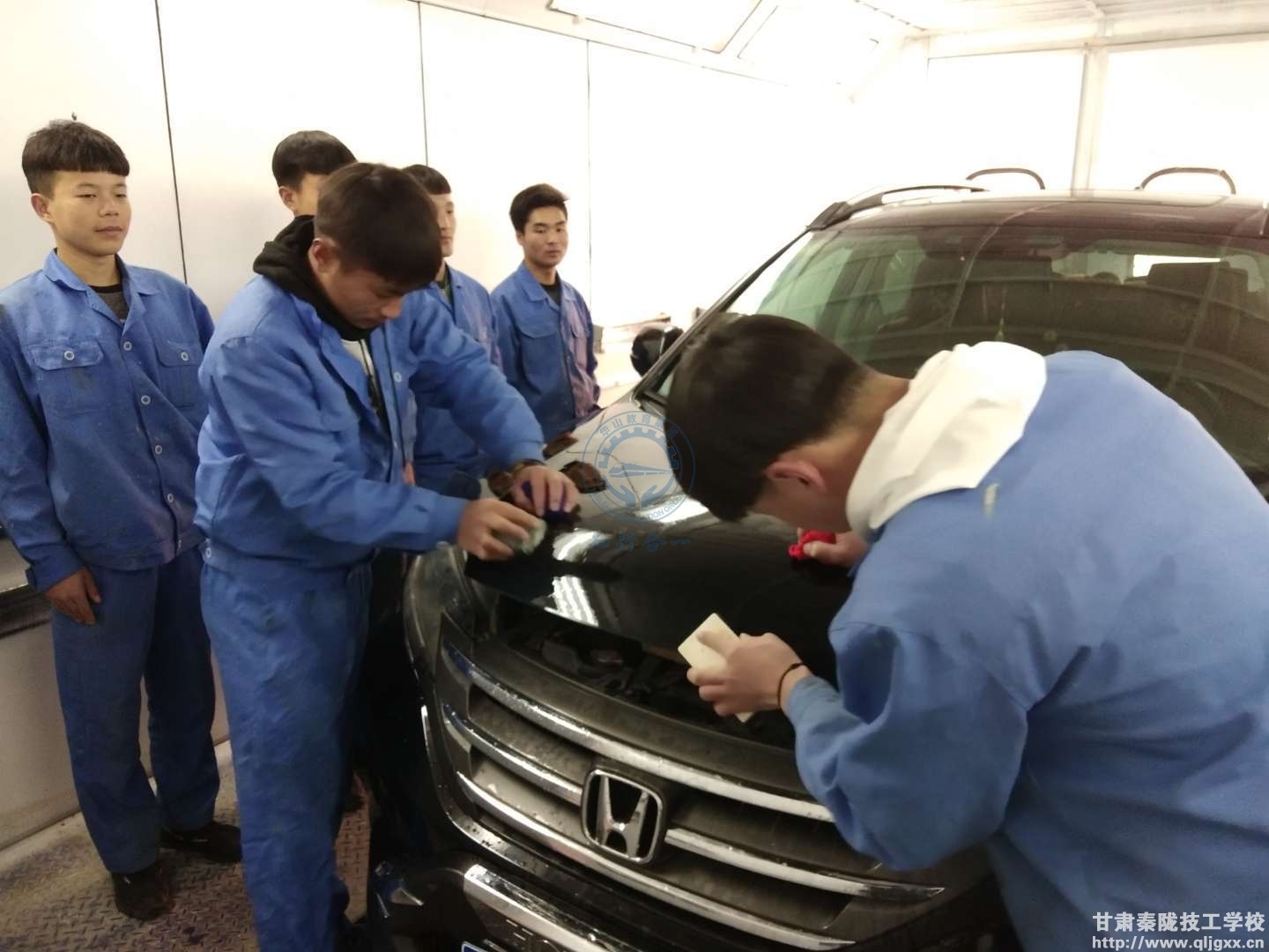 兰州中专学校带你了解汽车的小知识
