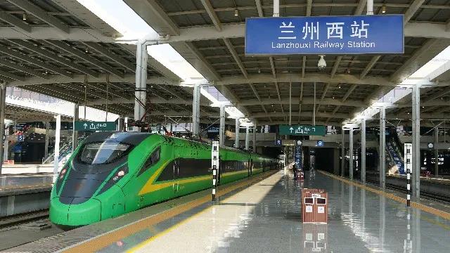 兰州高铁中专学校带你看兰州西客站枢纽建设